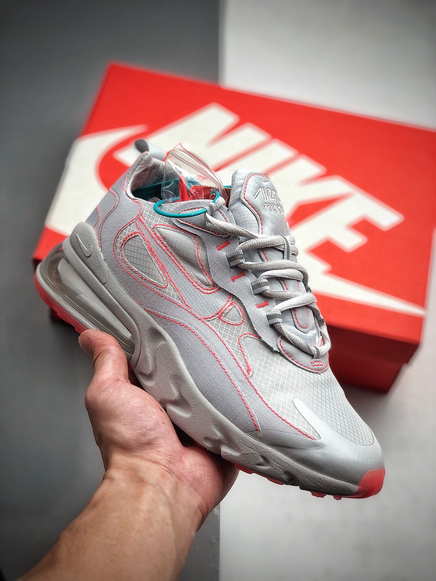 210 【GET毒】 公司级 Nike Air Max 270 React缓震气垫运动跑鞋
