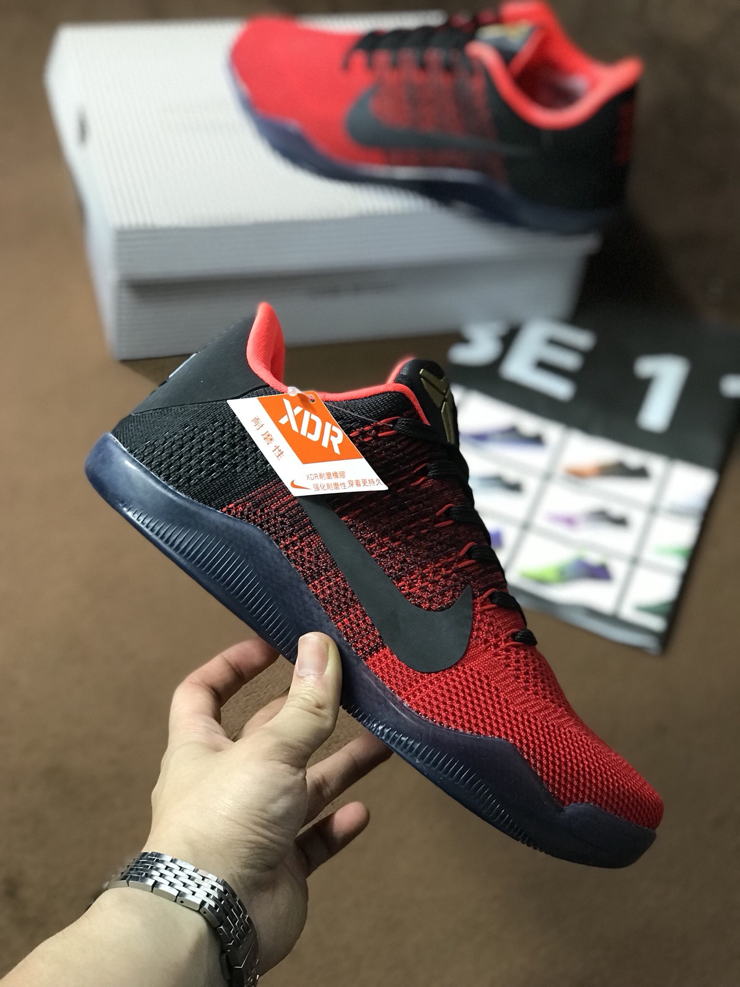 220  Nike Kobe 11 Elite Low 科比11代 低帮编织鞋面男子实战篮球鞋 822675-670