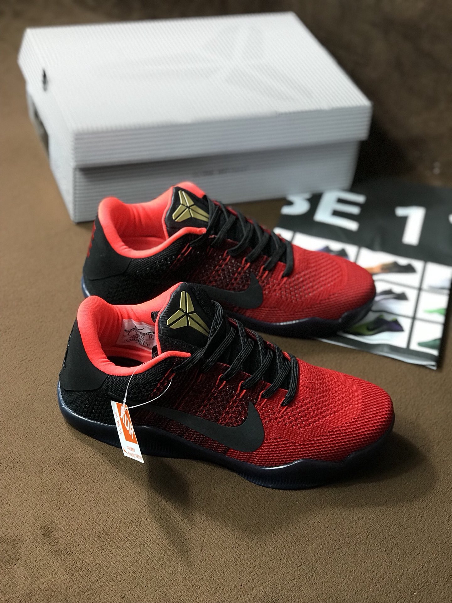 220  Nike Kobe 11 Elite Low 科比11代 低帮编织鞋面男子实战篮球鞋 822675-670