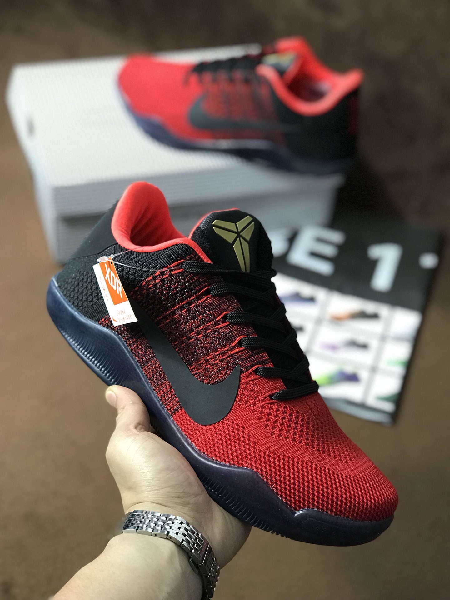 220  Nike Kobe 11 Elite Low 科比11代 低帮编织鞋面男子实战篮球鞋 822675-670
