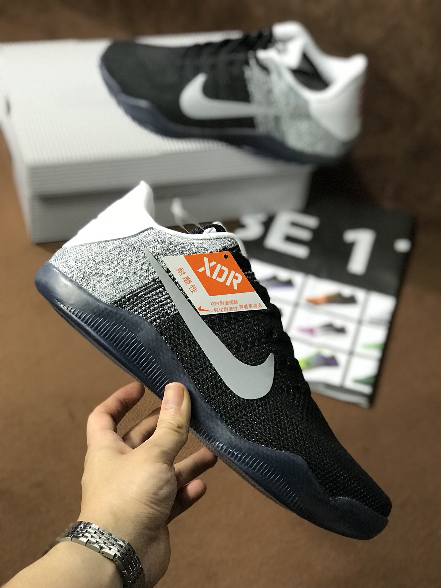 220  Nike Kobe 11 Elite Low 科比11代 822675-105 渐变黑白独家公司级品质出货 内置Zoom缓震气垫