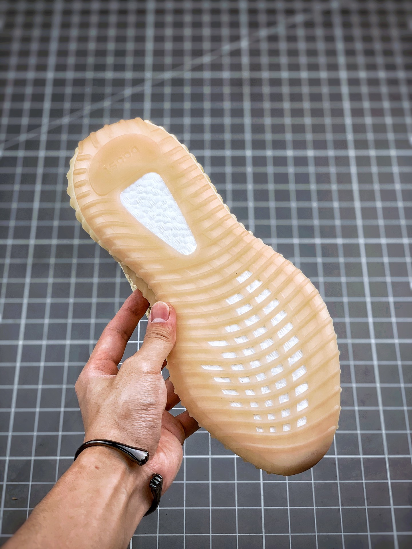 580 【OG纯原 独家终端供应】  Adidas Yeezy 350 Boost V2  ”Linen”麻布 奶油 货号：FY5158