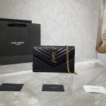 , Monogram Caviar Borse busta Con grande capacità, con 20 slot di carte, due scomparti a banconote, due scomparti centrali e una tasca interna con cerniera, riempiendo tutto! Dimensioni: 22.5x14x4cm 1 , Monogram Caviar Borse busta Con grande capacità, con 20 slot di carte, due scomparti a banconote, due scomparti centrali e una tasca interna con cerniera, riempiendo tutto! Dimensioni: 22.5x14x4cm