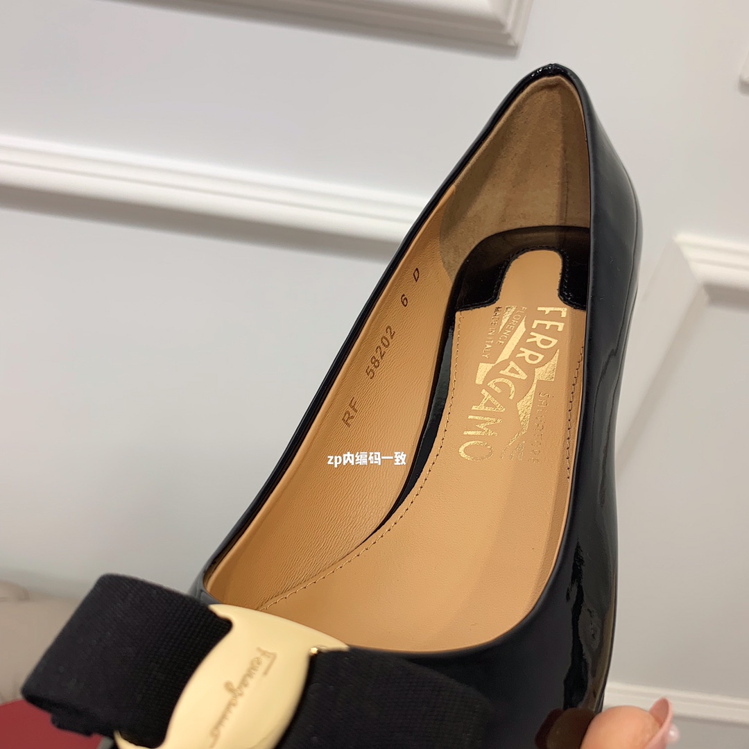 [Ferragamo Women