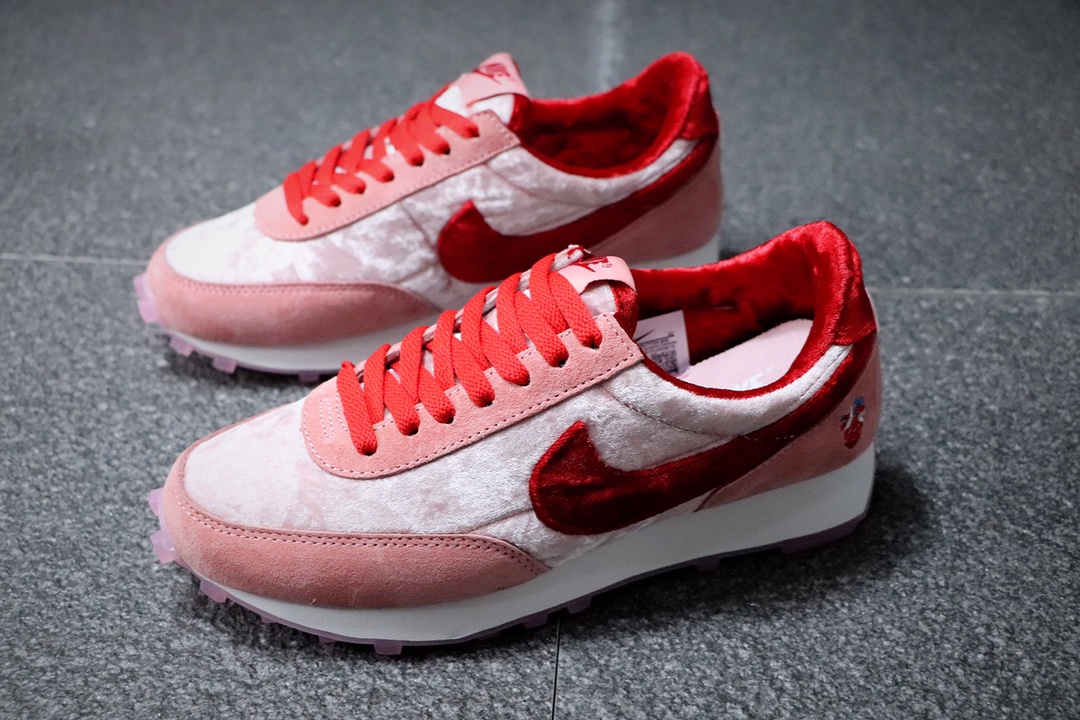 170 Strangelove x 耐克Nike Wmns Air Daybreak 官方货号BV7725-800 破晓系列华夫复古休闲运动慢跑鞋