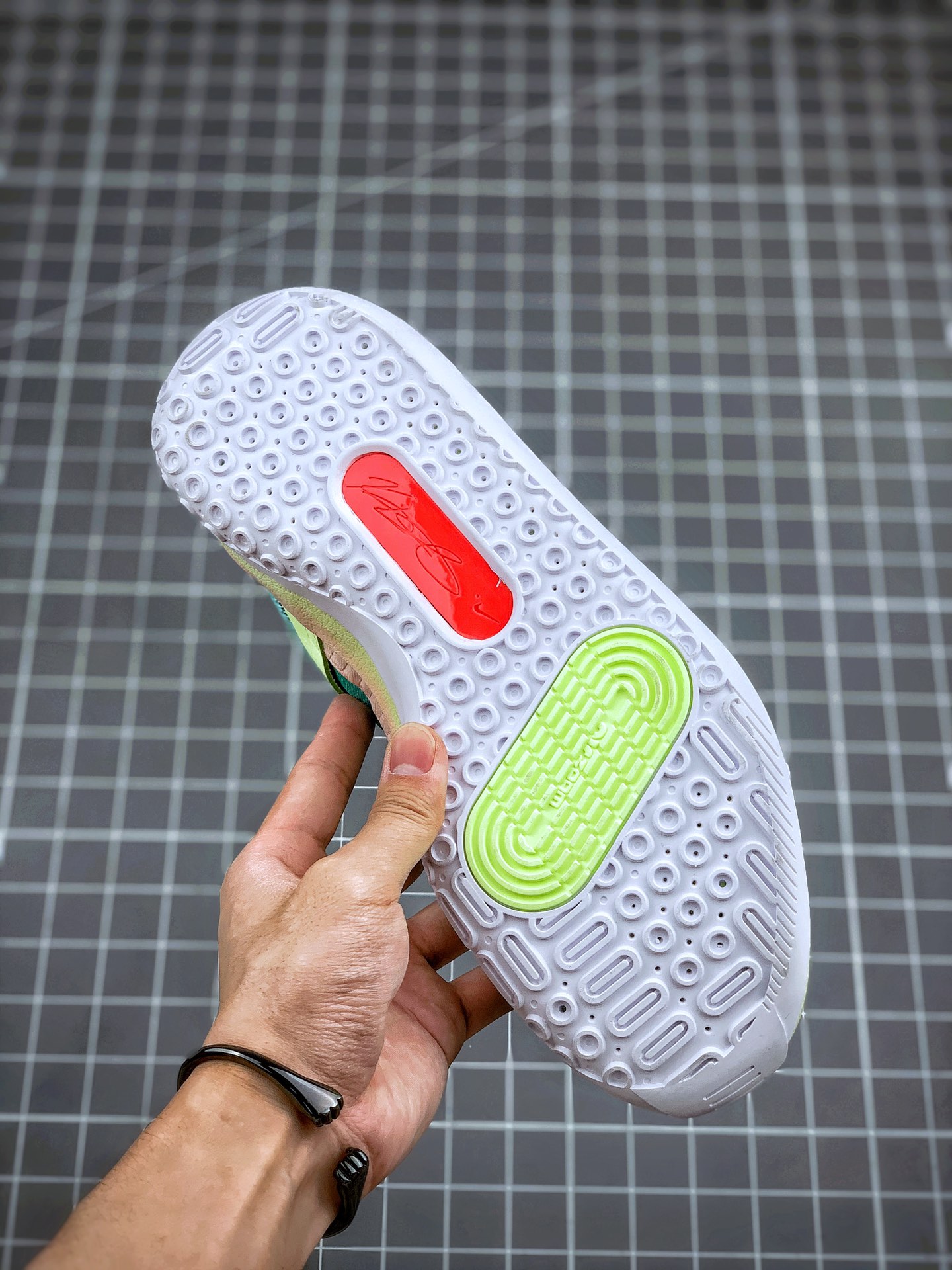 260 Nike Zoom KD 13 EP 杜兰特13代 缓震实战篮球鞋  货号：CI9948-602