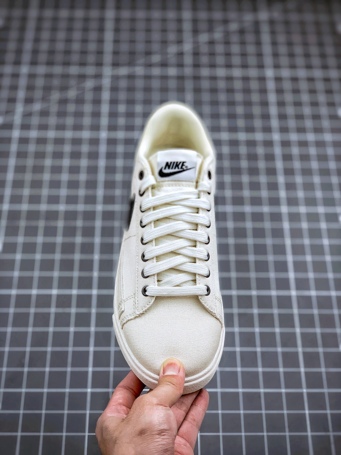 170 Nike Blazer Low LX Plant Color Wmns 货号：AV9371-104