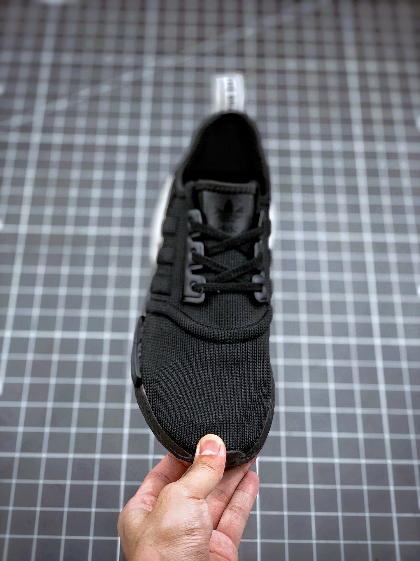 210 Adidas NMD _R1 黑白阴阳  原装进口Boost原料  永不发黄氧化