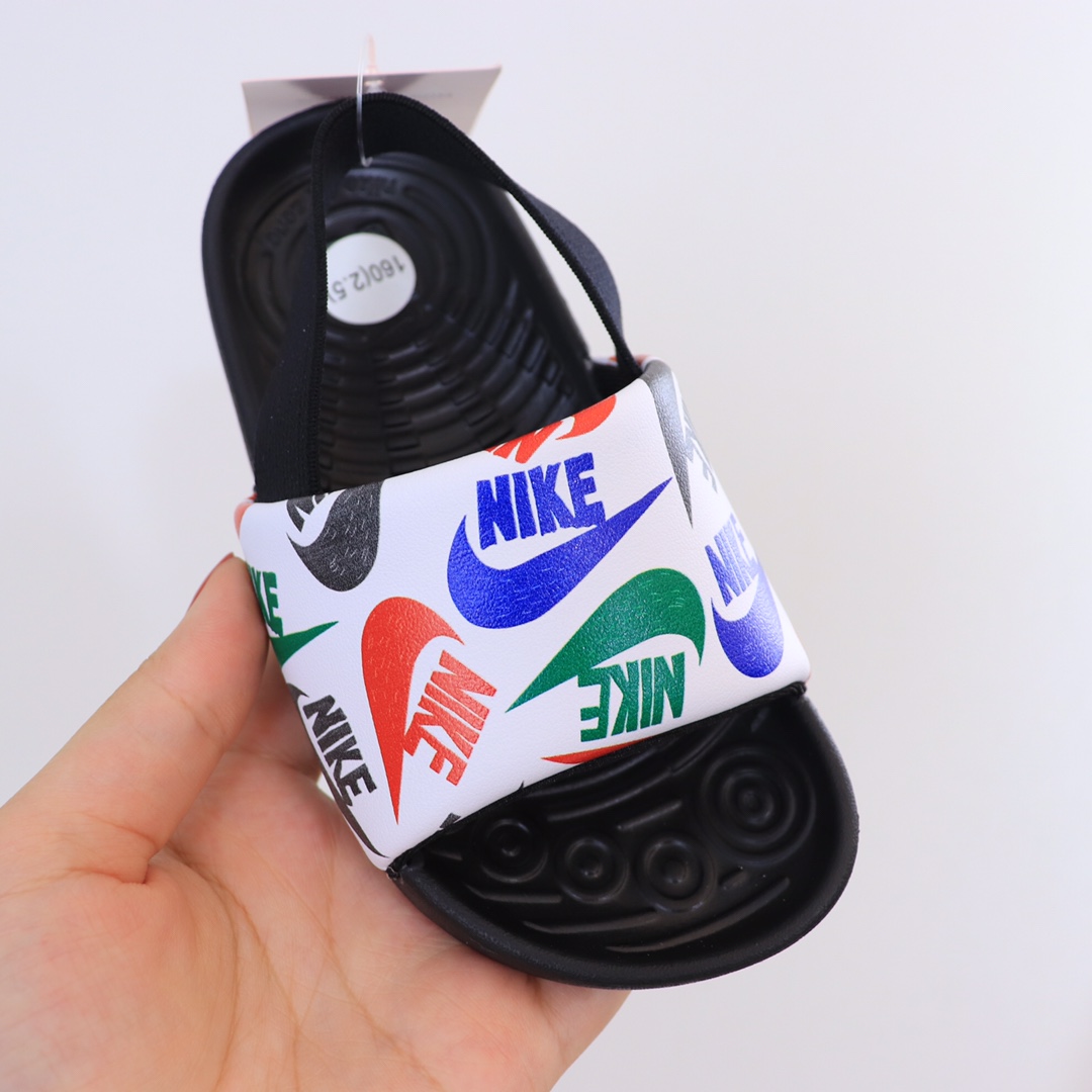 图片[8]-【九宫格细节图 ＮＫ新款儿童凉拖 专G版无敌好质量👏不愧是爆款.颜值担当吖～.真的是萌你一脸好么🤩我一百分推荐💯收到绝对惊艳到你.不仅仅是好看，质量都超乎想象了，橡胶底防滑耐磨关键是软到你尖叫的.哪哪都软.鞋面.鞋后跟带.鞋底全部一软到底.特别要说的是后跟松紧带那是我见过最好的弹力带了👍-选品中心