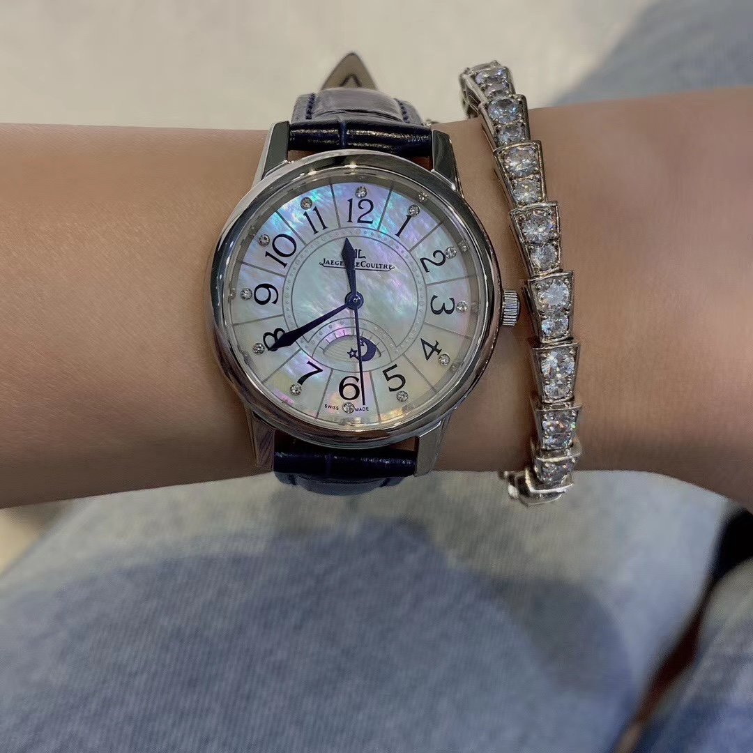 Cartier 积家约会系列女款腕表，天然贝壳面表盘，钢带皮带都可选