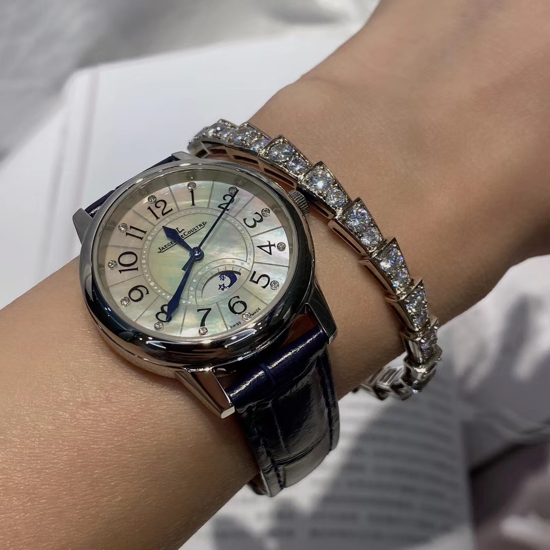 Cartier 积家约会系列女款腕表，天然贝壳面表盘，钢带皮带都可选