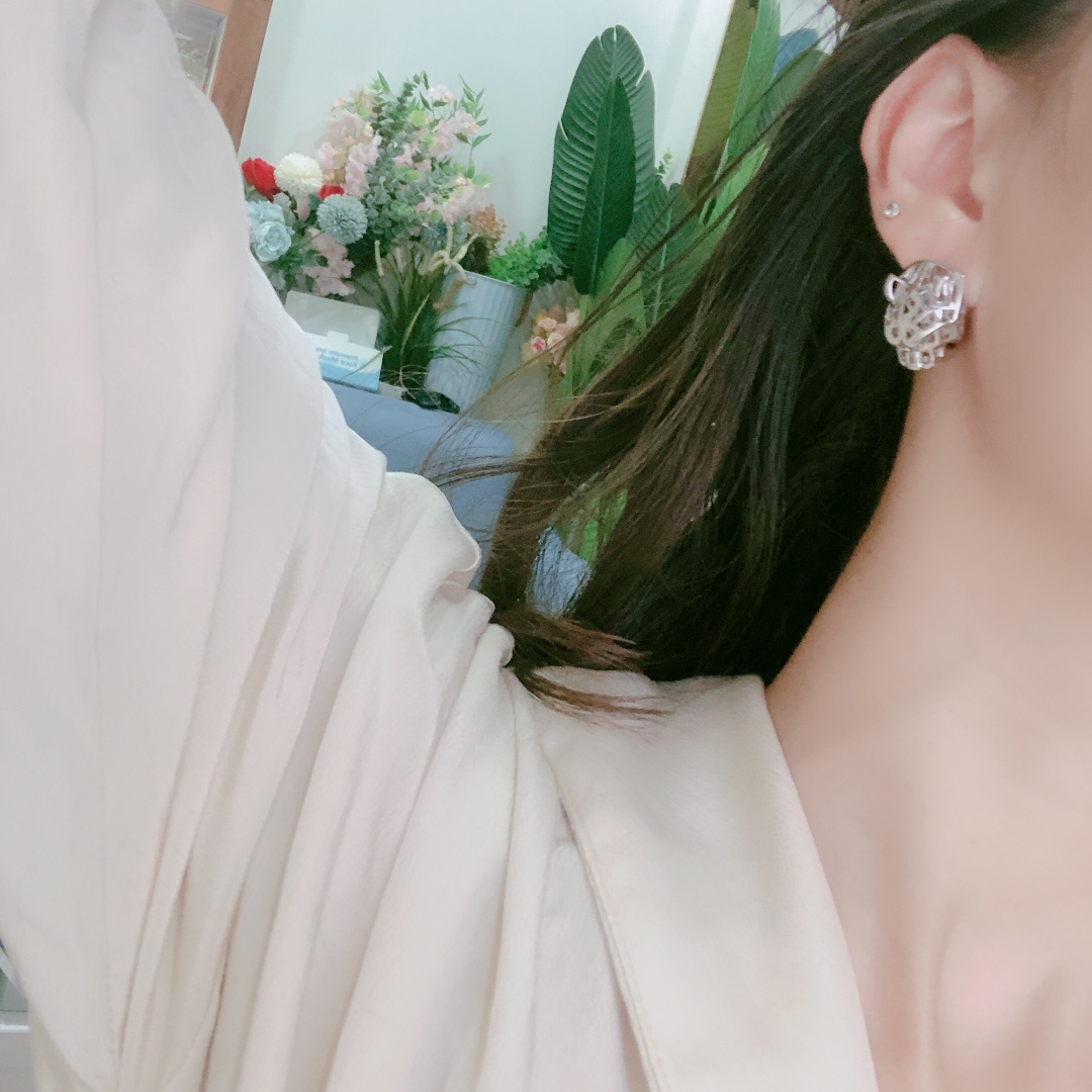 豹子耳扣奢华豹头镂空光面Cartie
