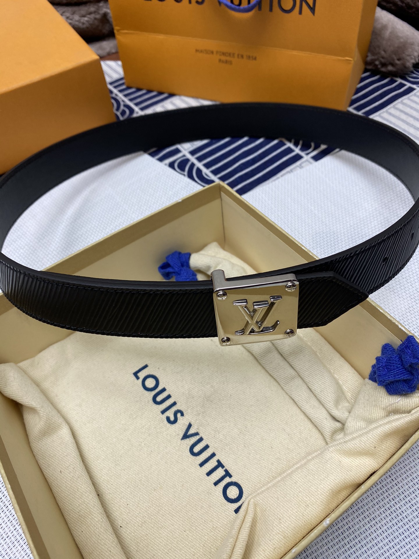 Louis Vuitton Haute Couture Luxury Atelier Designer Belt Tie Accessories 5