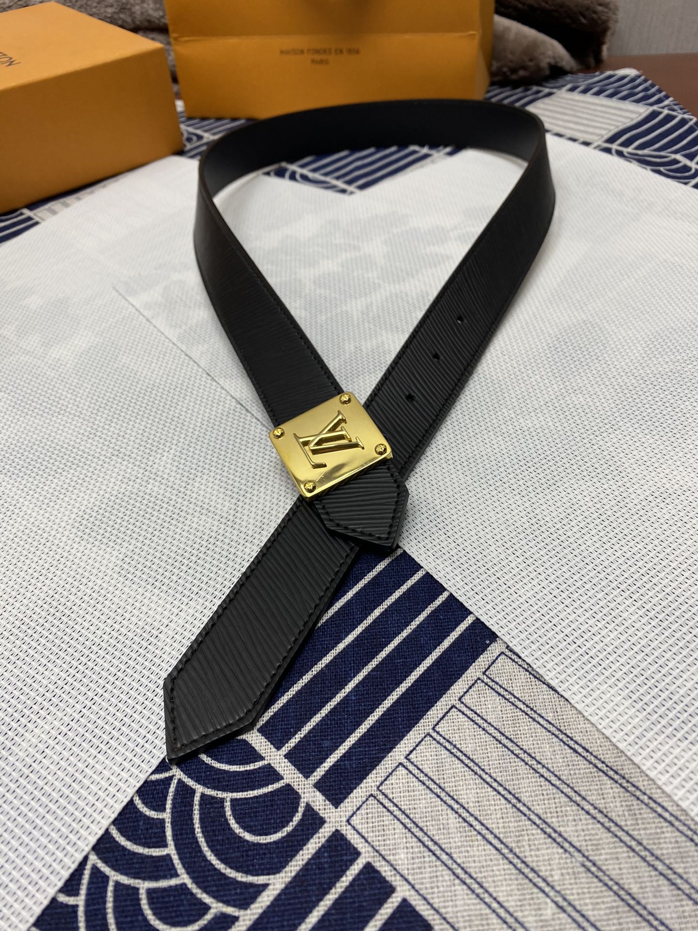 Louis Vuitton Haute Couture Luxury Atelier Designer Belt Tie Accessories 5