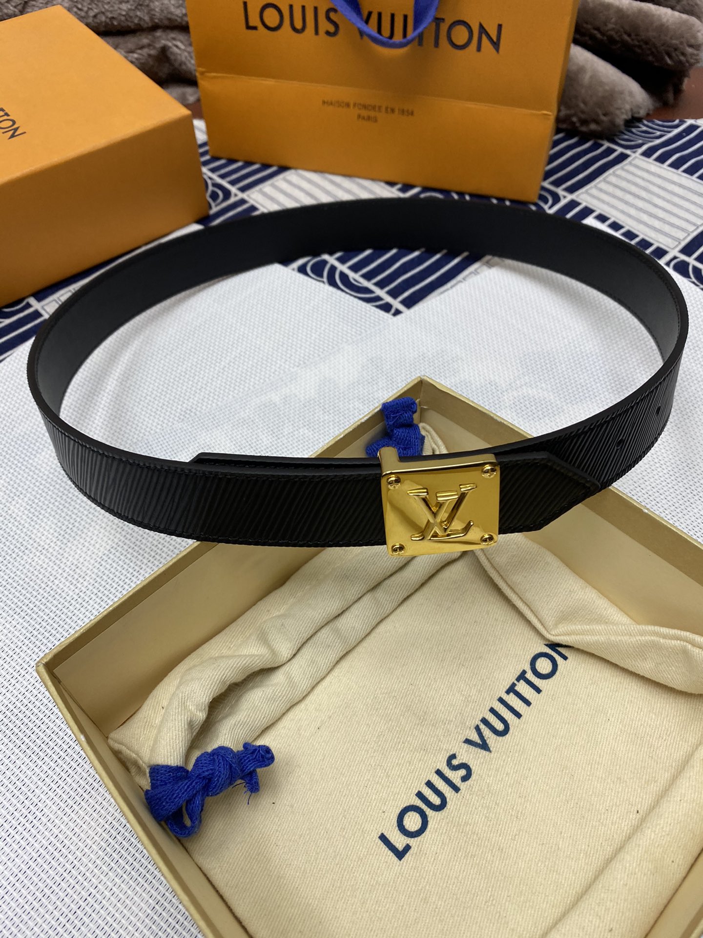 Louis Vuitton Haute Couture Luxury Atelier Designer Belt Tie Accessories 4