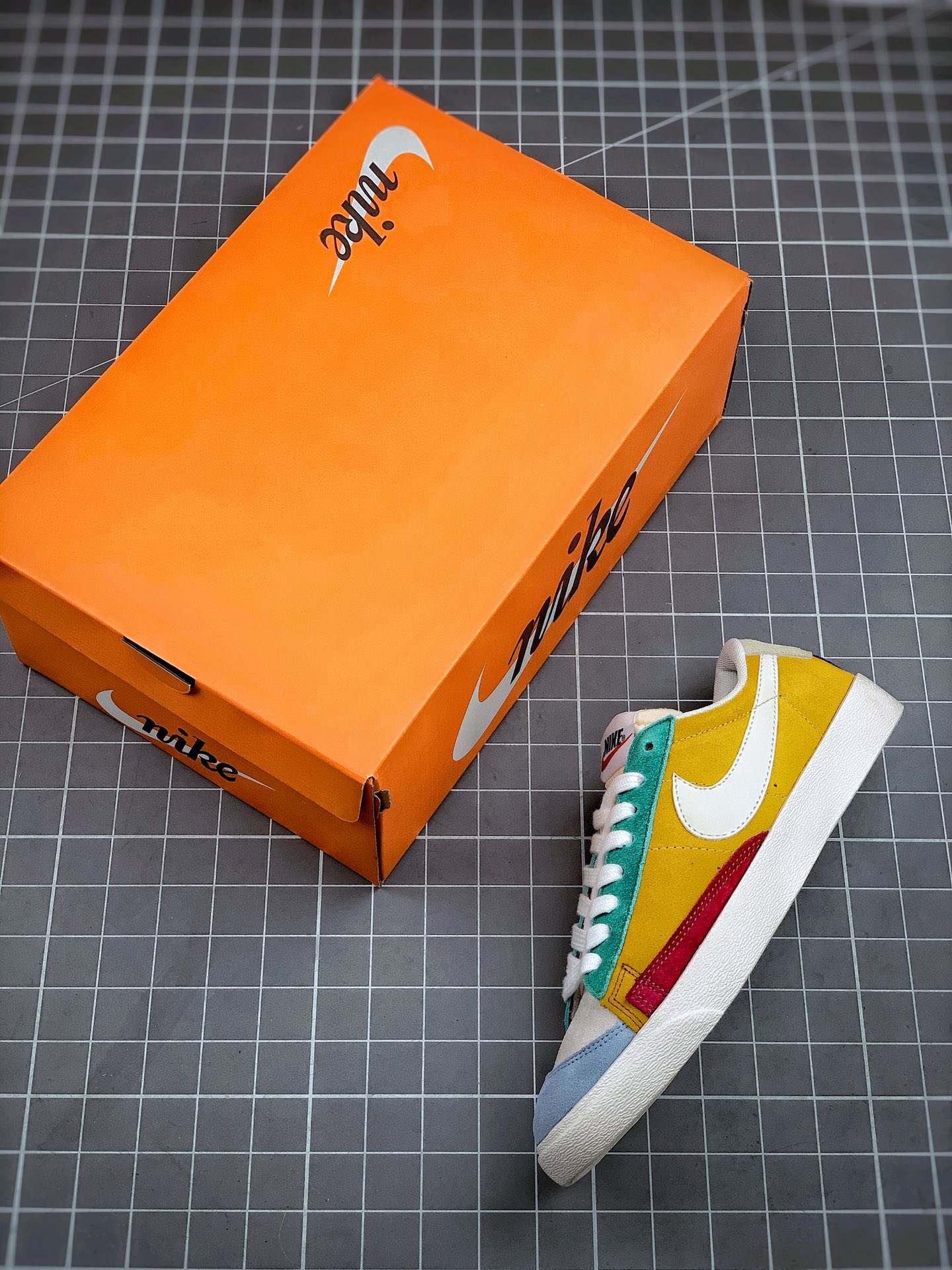 160 Nike Blazer Mid QS HH 复古经典低帮开拓者 红黄鸳鸯  货号 :BQ1167-008