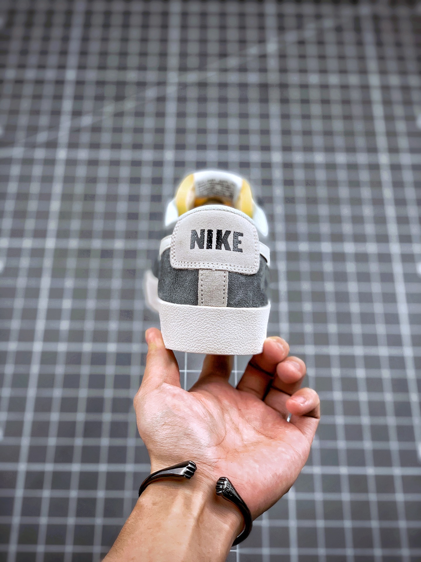 160 Nike Blazer Mid QS HH 复古经典低帮开拓者 黑灰麂皮 货号：BQ1167-009