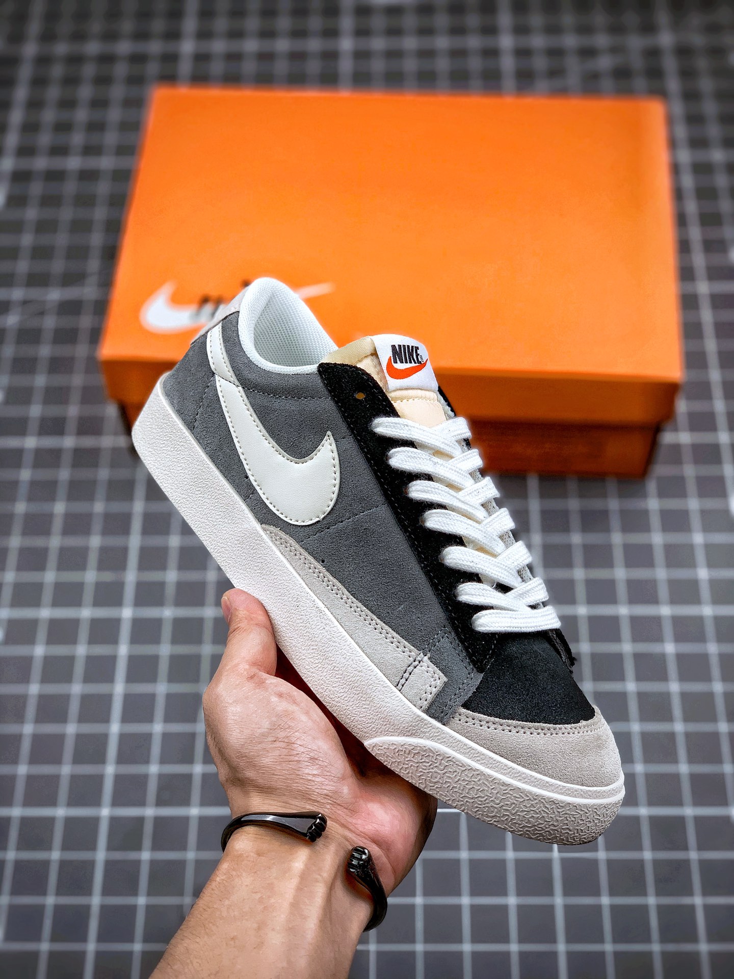 Nike blazer mid qs hh on sale