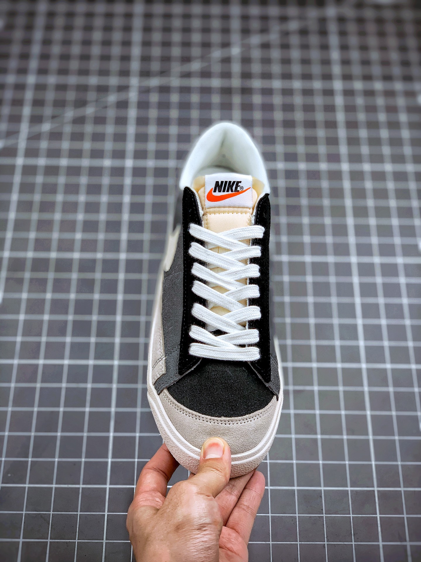 160 Nike Blazer Mid QS HH 复古经典低帮开拓者 黑灰麂皮 货号：BQ1167-009