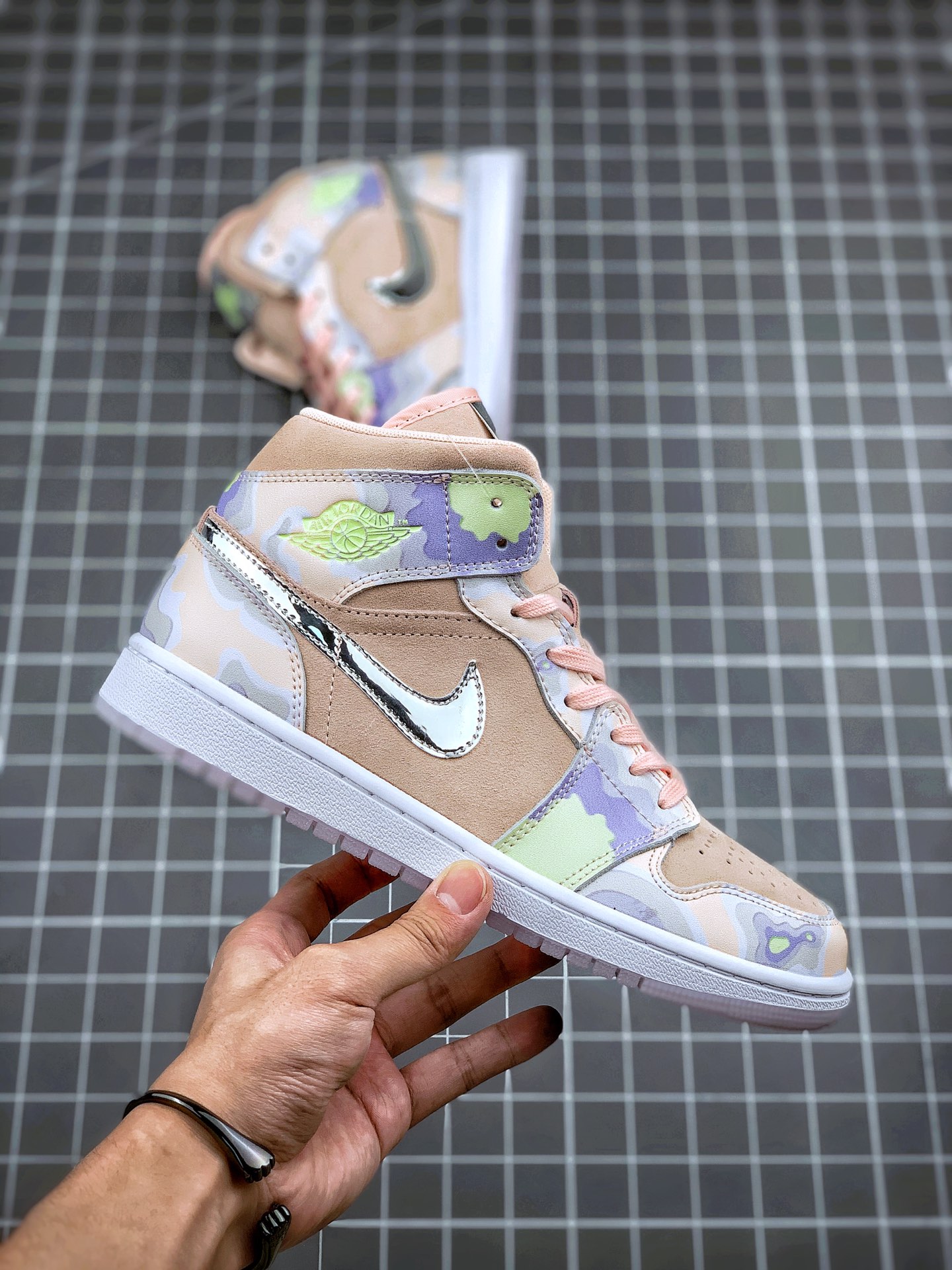 270 Air Jordan 1 Mid白银紫中帮 AJ1 乔丹1代 aj1 乔1 中邦 CW6008-600