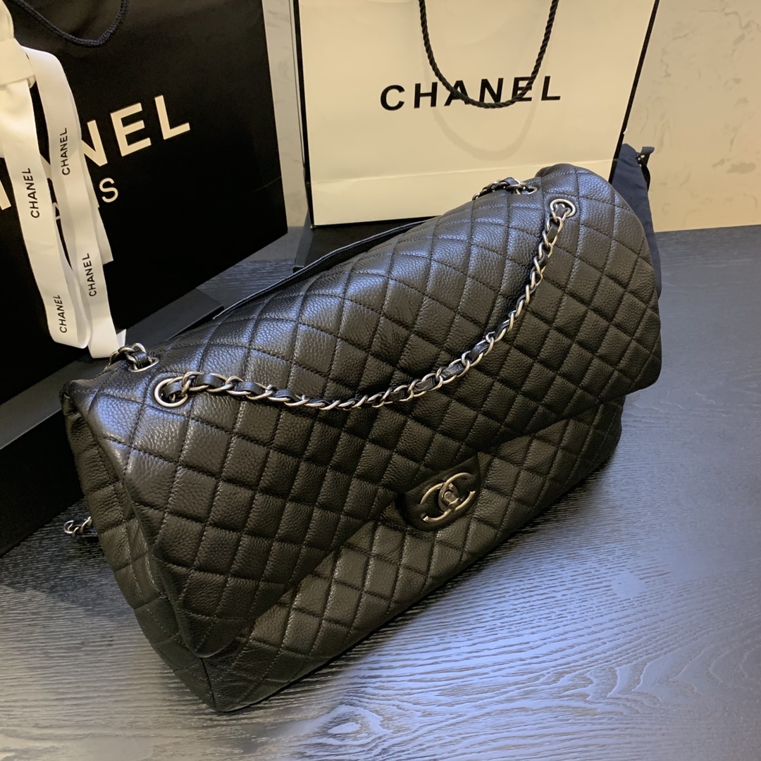 ClassicBag911692020年专柜最新概念登机包演绎了Chane1的经典时尚特大号旅行包更显贵