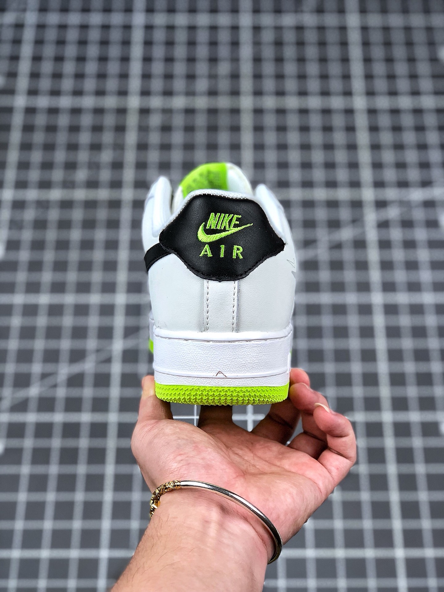 150 Nike Air Force 1 Low 耐克 空军一号 低帮 皮面 舒适脚感 时尚休闲缓震板鞋 货号：AO9296