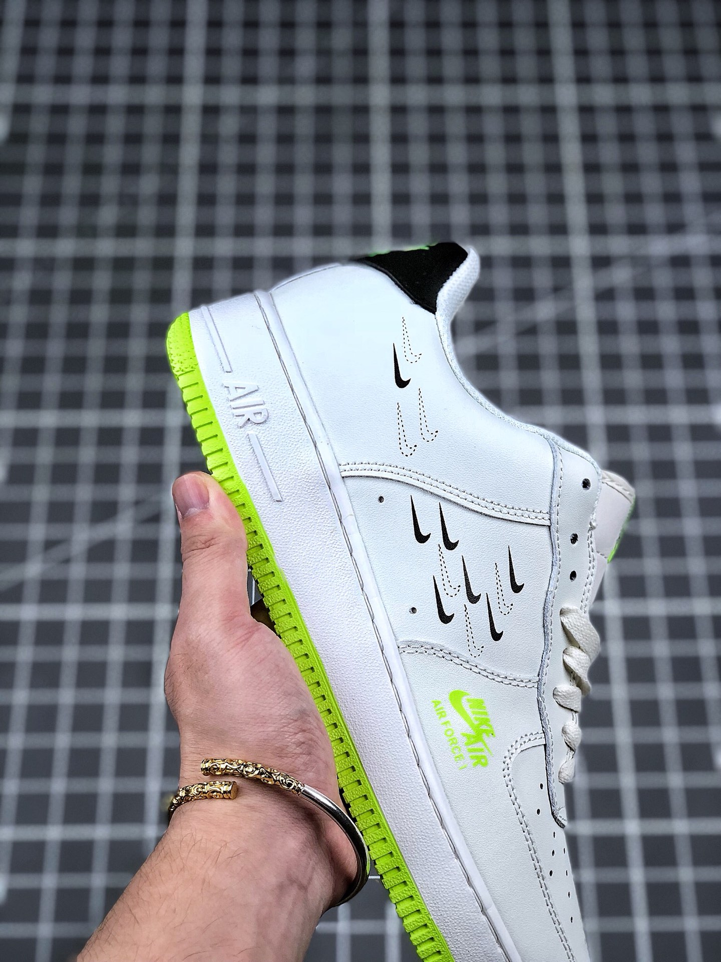 150 Nike Air Force 1 Low 耐克 空军一号 低帮 皮面 舒适脚感 时尚休闲缓震板鞋 货号：AO9296