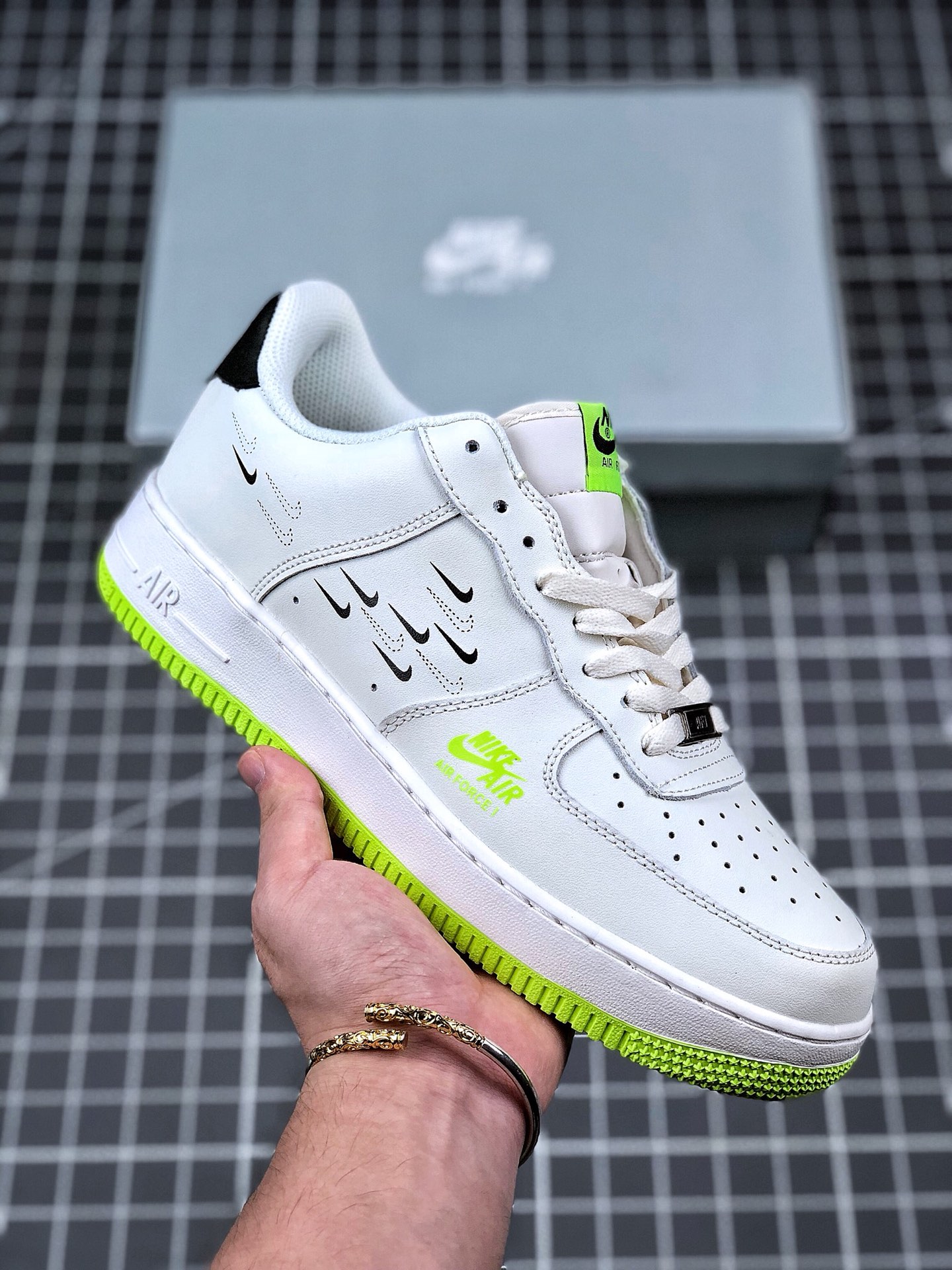 150 Nike Air Force 1 Low 耐克 空军一号 低帮 皮面 舒适脚感 时尚休闲缓震板鞋 货号：AO9296