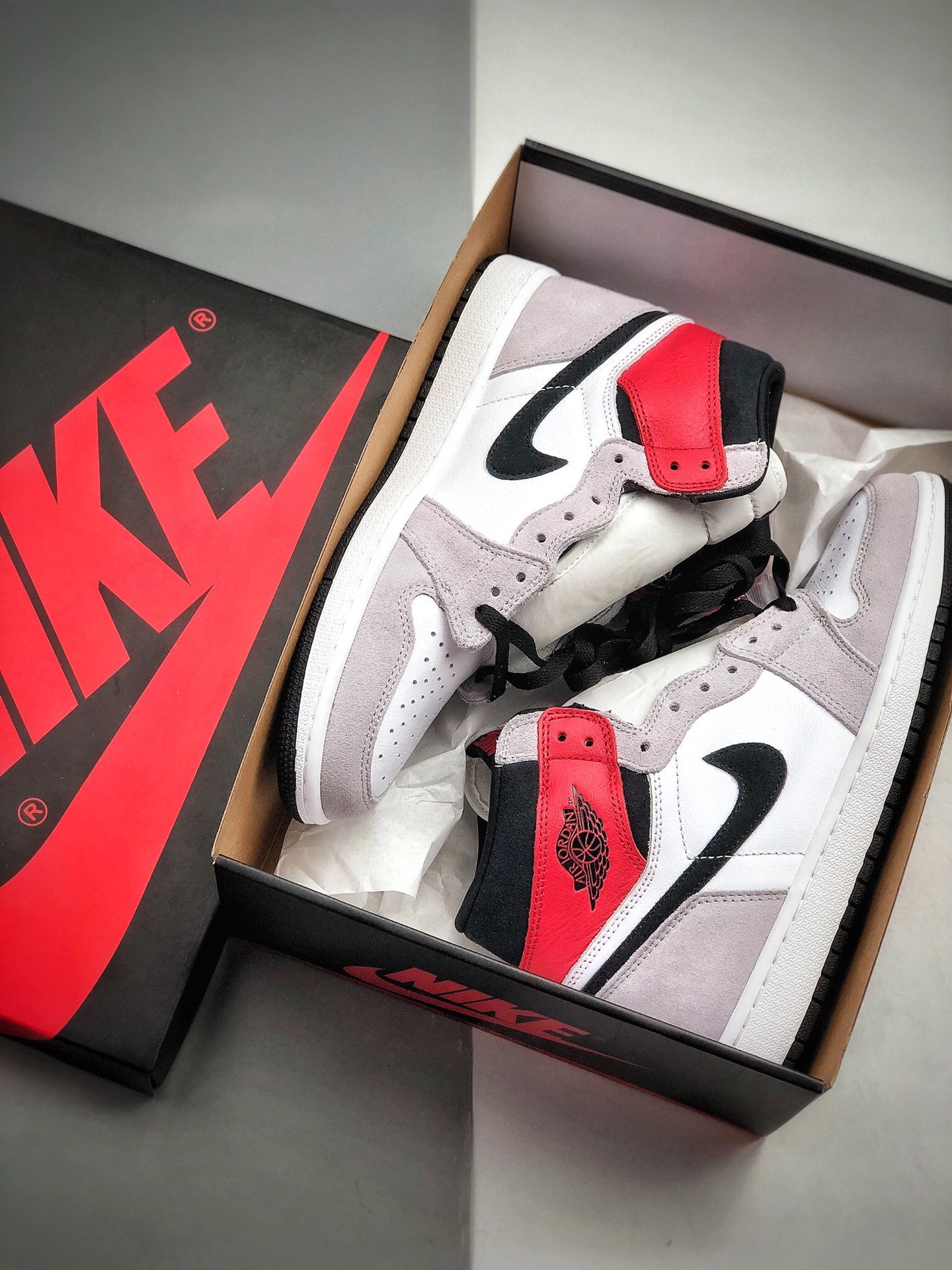 460  Air Jordan 1 High OG”Light Smoke Grey”AJ1代经典复古经典高帮百搭文化篮球鞋“烟灰黑红”555088-126