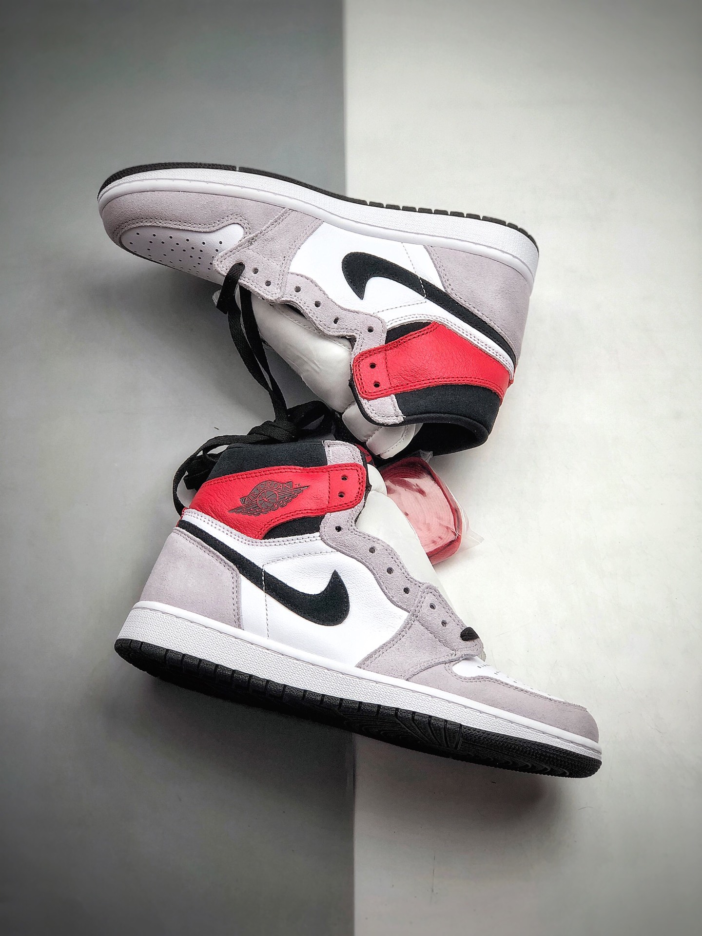 460  Air Jordan 1 High OG”Light Smoke Grey”AJ1代经典复古经典高帮百搭文化篮球鞋“烟灰黑红”555088-126
