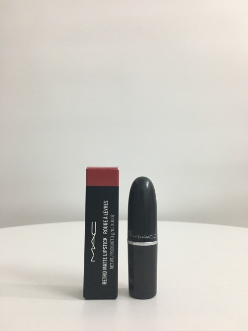 MAC Retro Matte Lipstick - Classic Bullet, Long-Lasting, Various Shades 1 MAC Retro Matte Lipstick - Classic Bullet, Long-Lasting, Various Shades