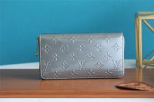 Designer
 Louis Vuitton Wallet Gold Silver Monogram Canvas Patent Leather N60017