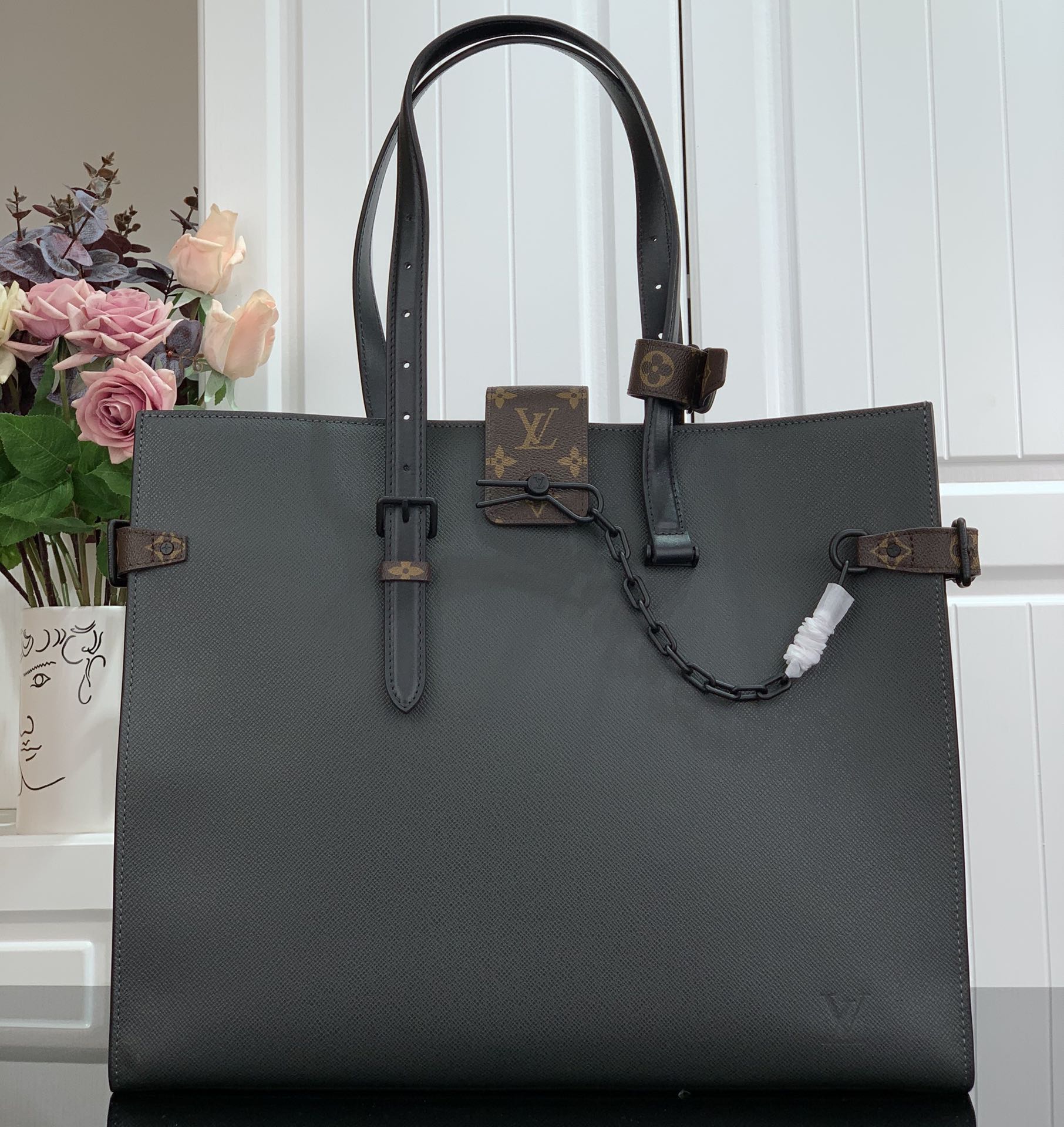 Louis Vuitton LV Onthego Bags Handbags Black All Steel Cowhide M30725