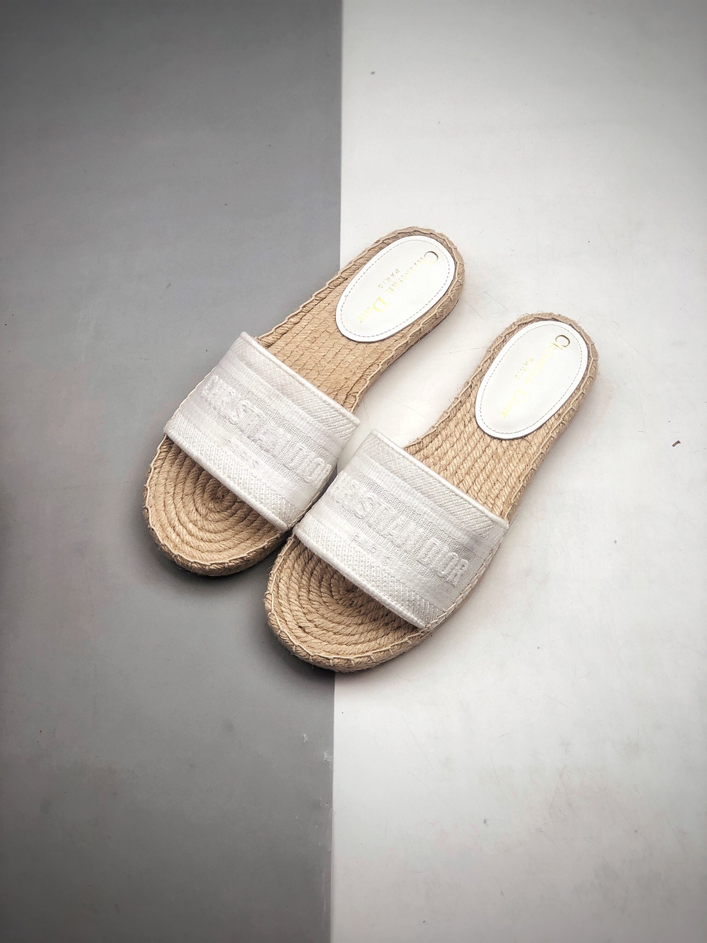 210 迪奥/Dior   Dior 迪奥拖鞋   官网主推款 Dior 20s 春夏首秀 迪奥渔夫鞋系列
