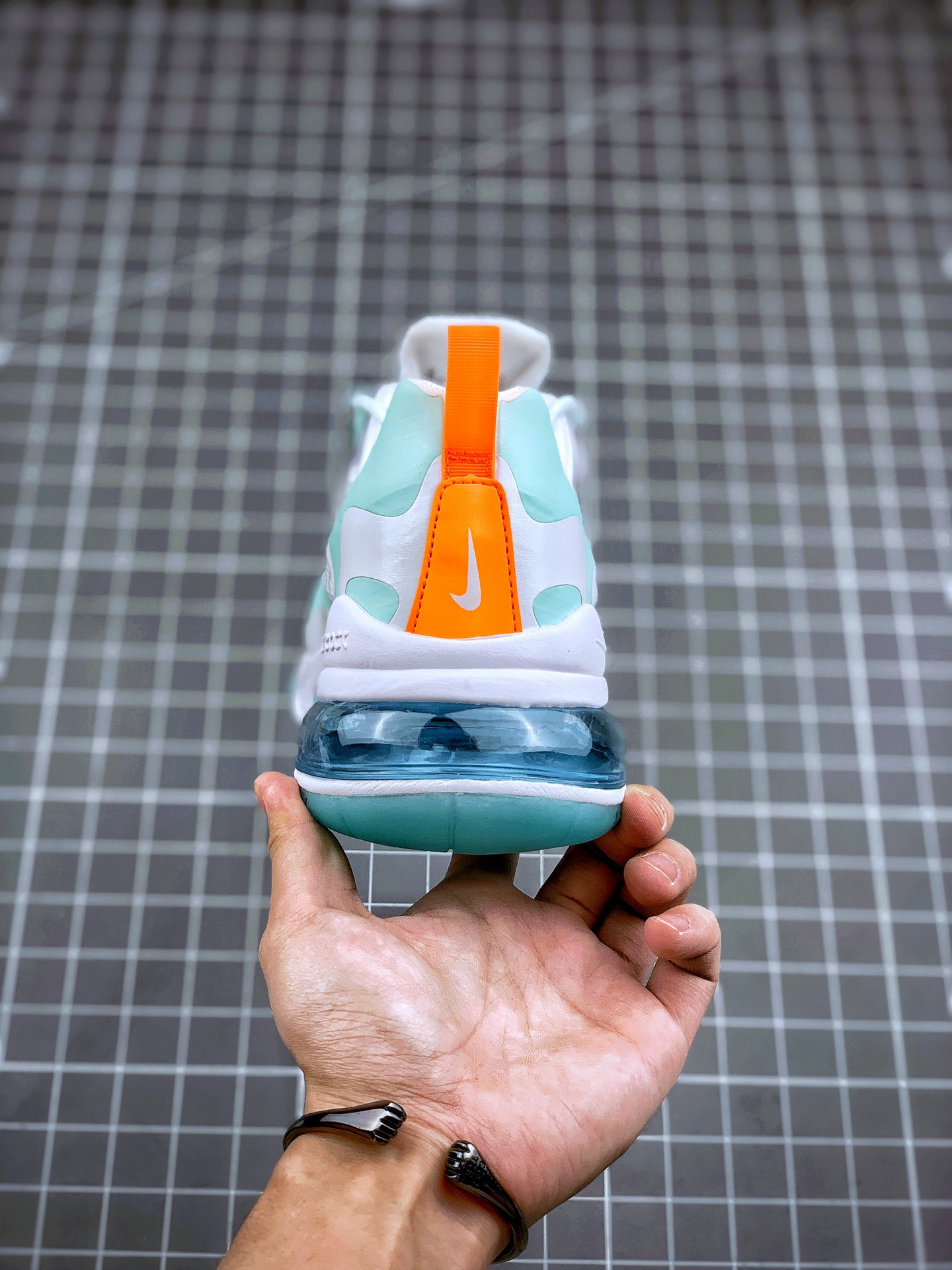 200 Air Max 270 React 白浅绿