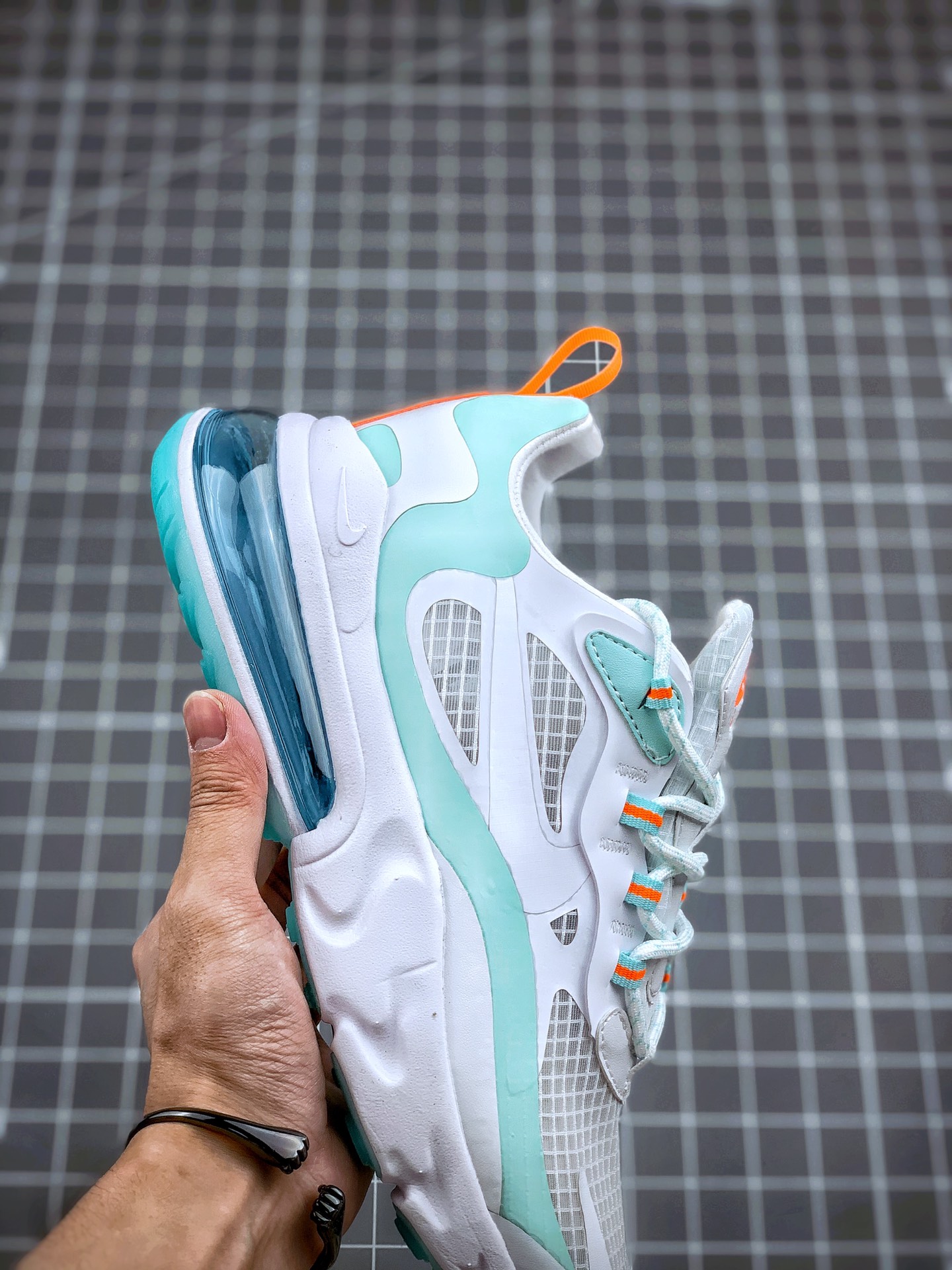 200 Air Max 270 React 白浅绿