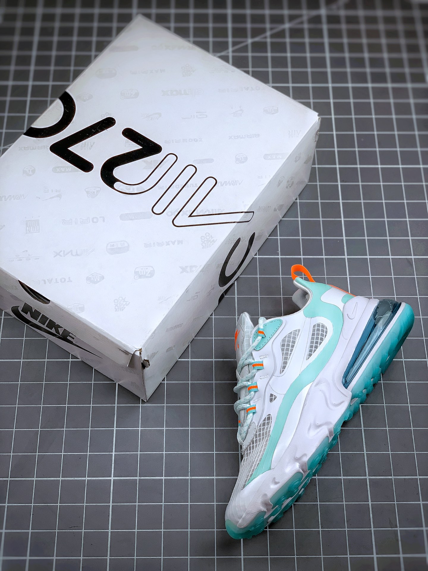 200 Air Max 270 React 白浅绿