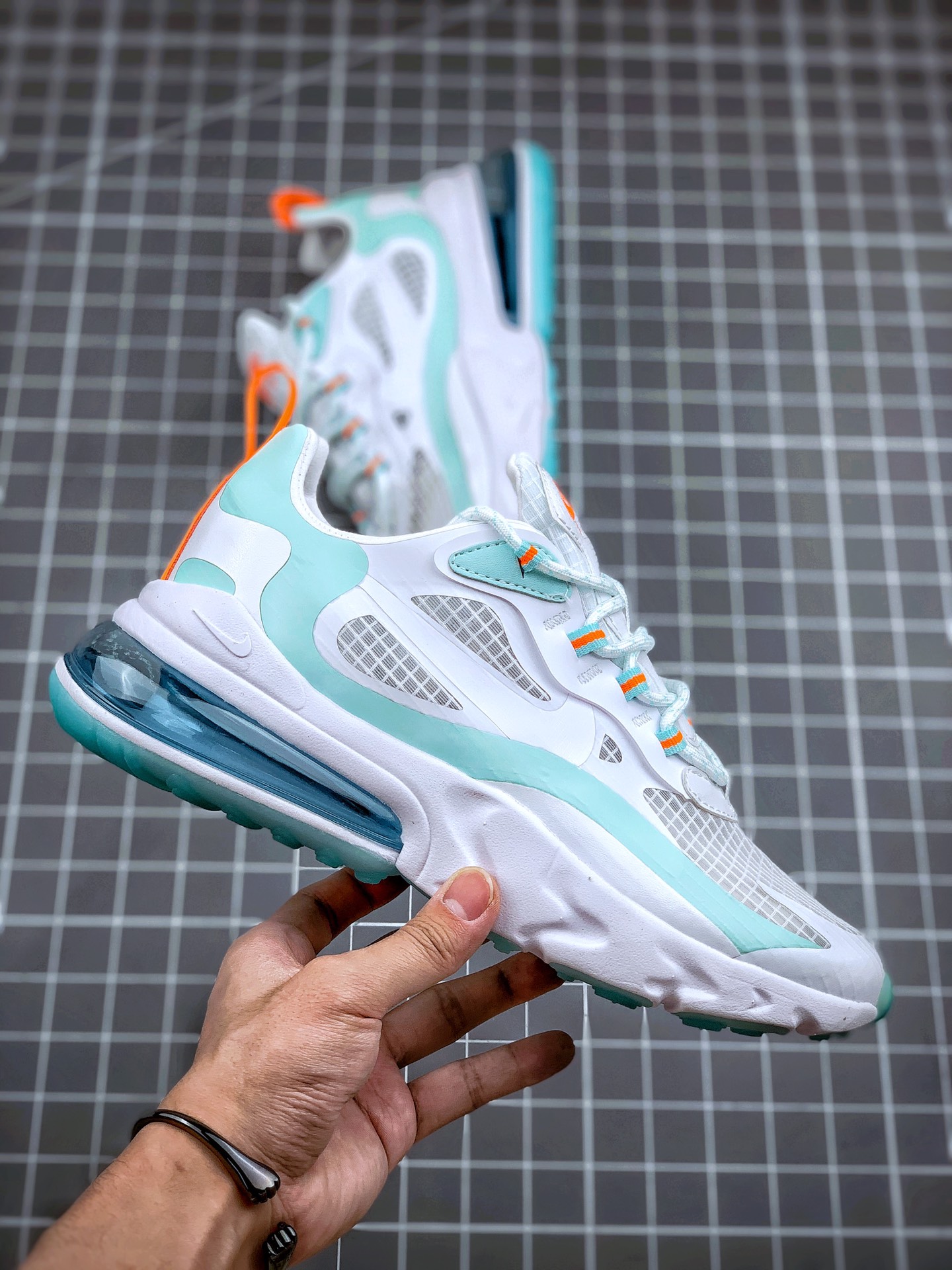 200 Air Max 270 React 白浅绿