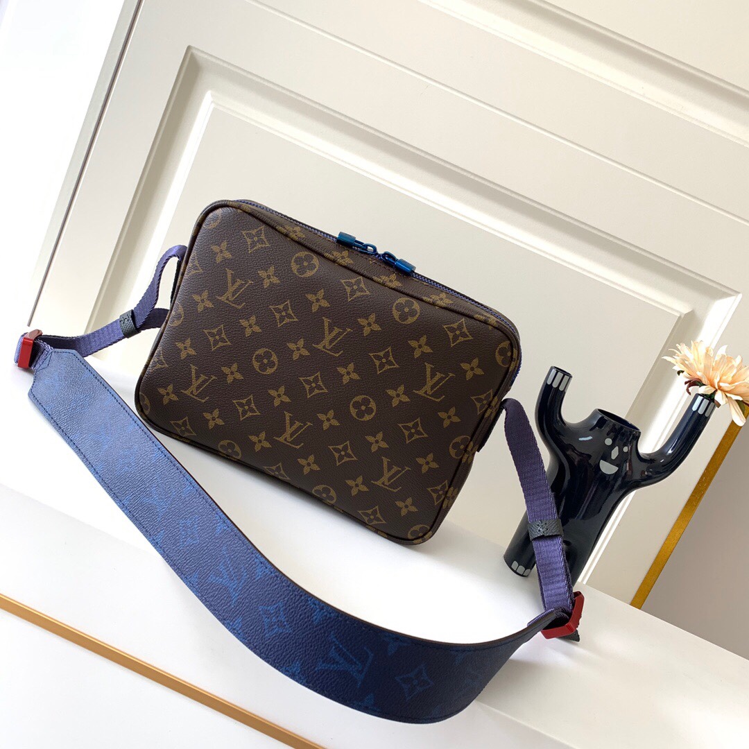 路易威登 Louis Vuitton 高定典藏名品高定成衣时装外套连衣裙衬衫T恤 #4C956A52 2