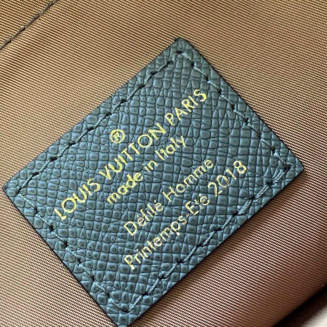 路易威登 Louis Vuitton 高定典藏名品高定成衣时装外套连衣裙衬衫T恤 #4C956A52 9