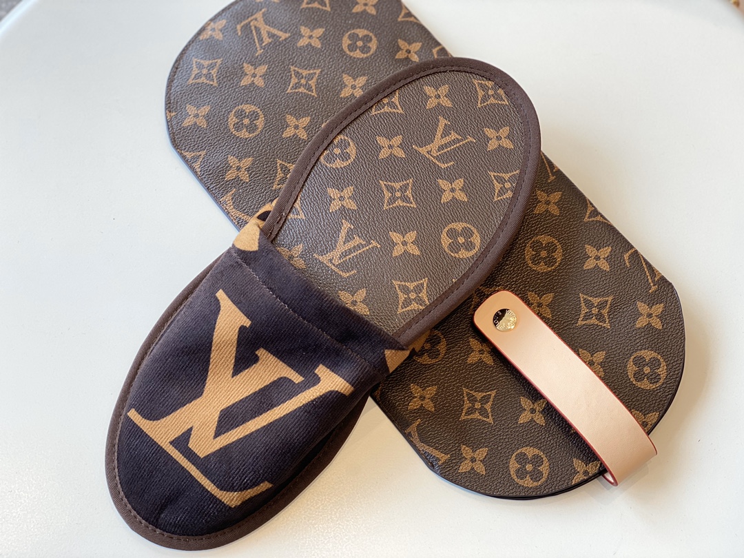 Custom Designer House Slippers - Comprehensive 8