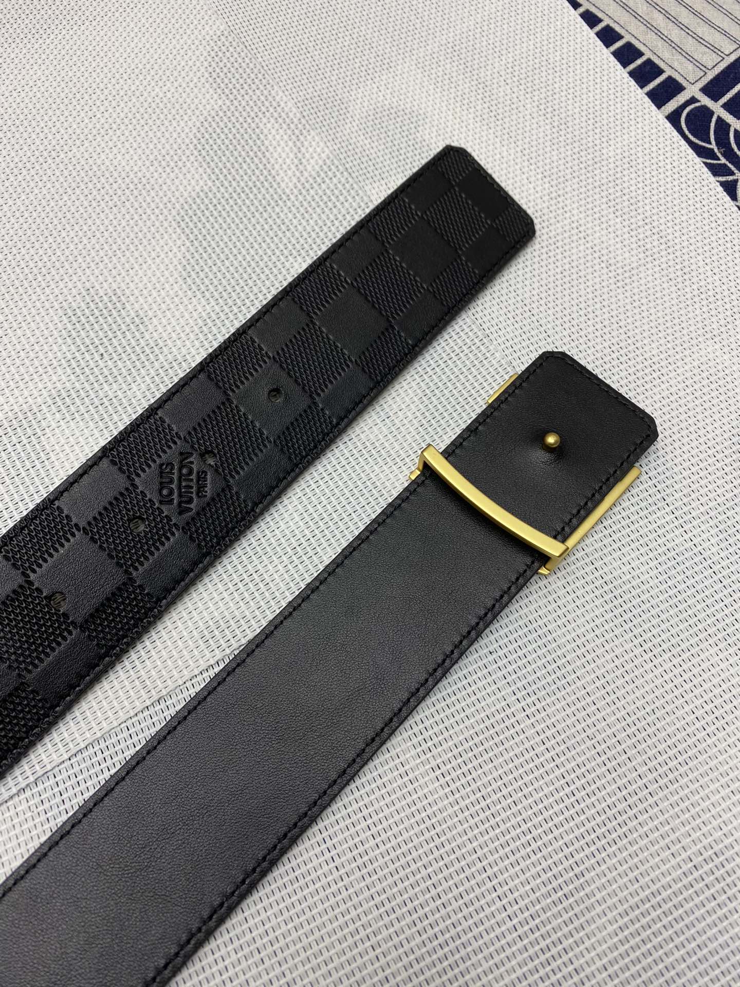 Lv路易威登LOUISVUITTON