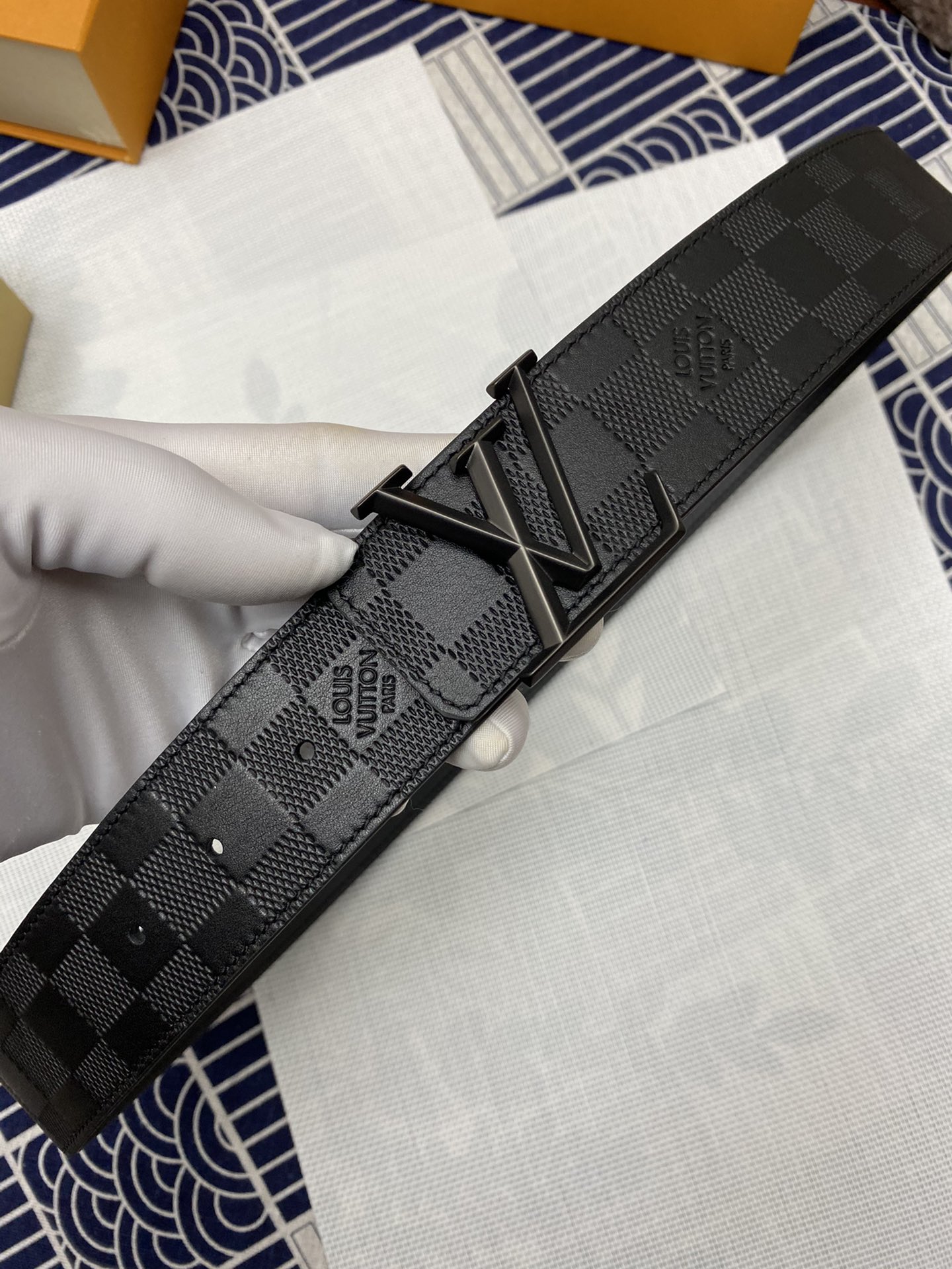 Lv路易威登LOUISVUITTON