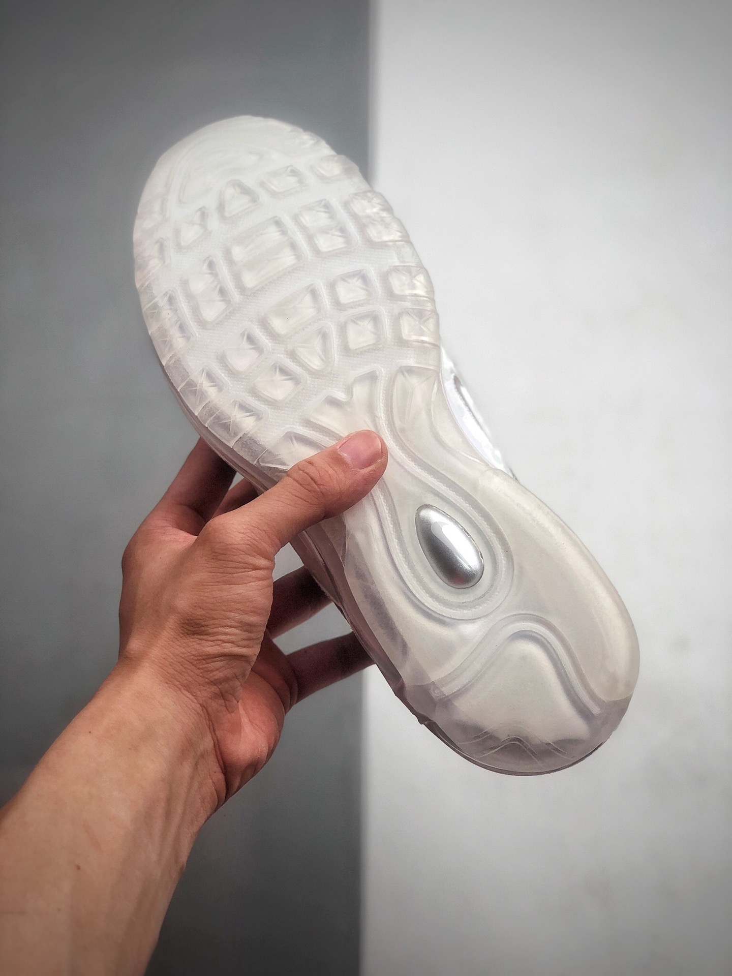 230 耐克Nike Air Max 97  Prm耐克 春季新款珍珠97子弹 炫彩镭射日本限定男女子休闲百搭气垫跑鞋  货号：CU8872-196
