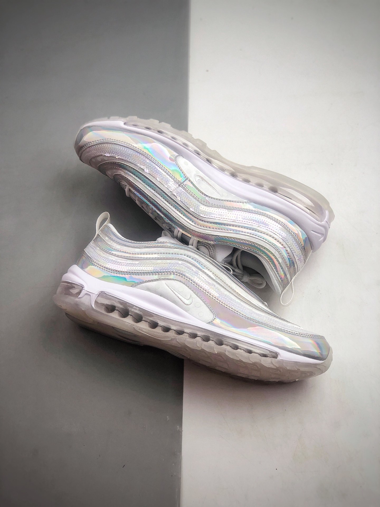 230 耐克Nike Air Max 97  Prm耐克 春季新款珍珠97子弹 炫彩镭射日本限定男女子休闲百搭气垫跑鞋  货号：CU8872-196