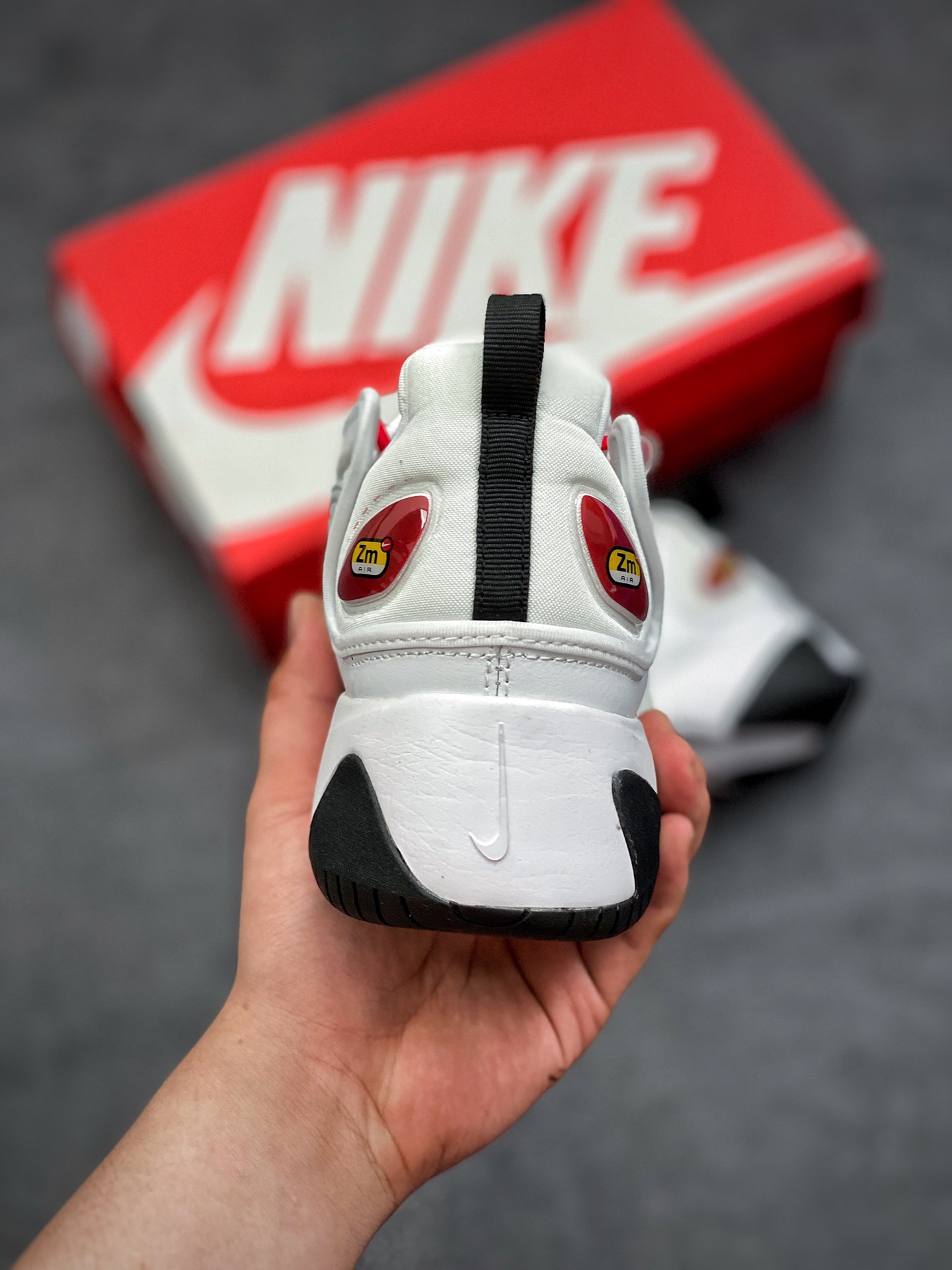 230 Nike Zoom 2K 复古老爹慢跑鞋  公司级  货号：AO0354-107