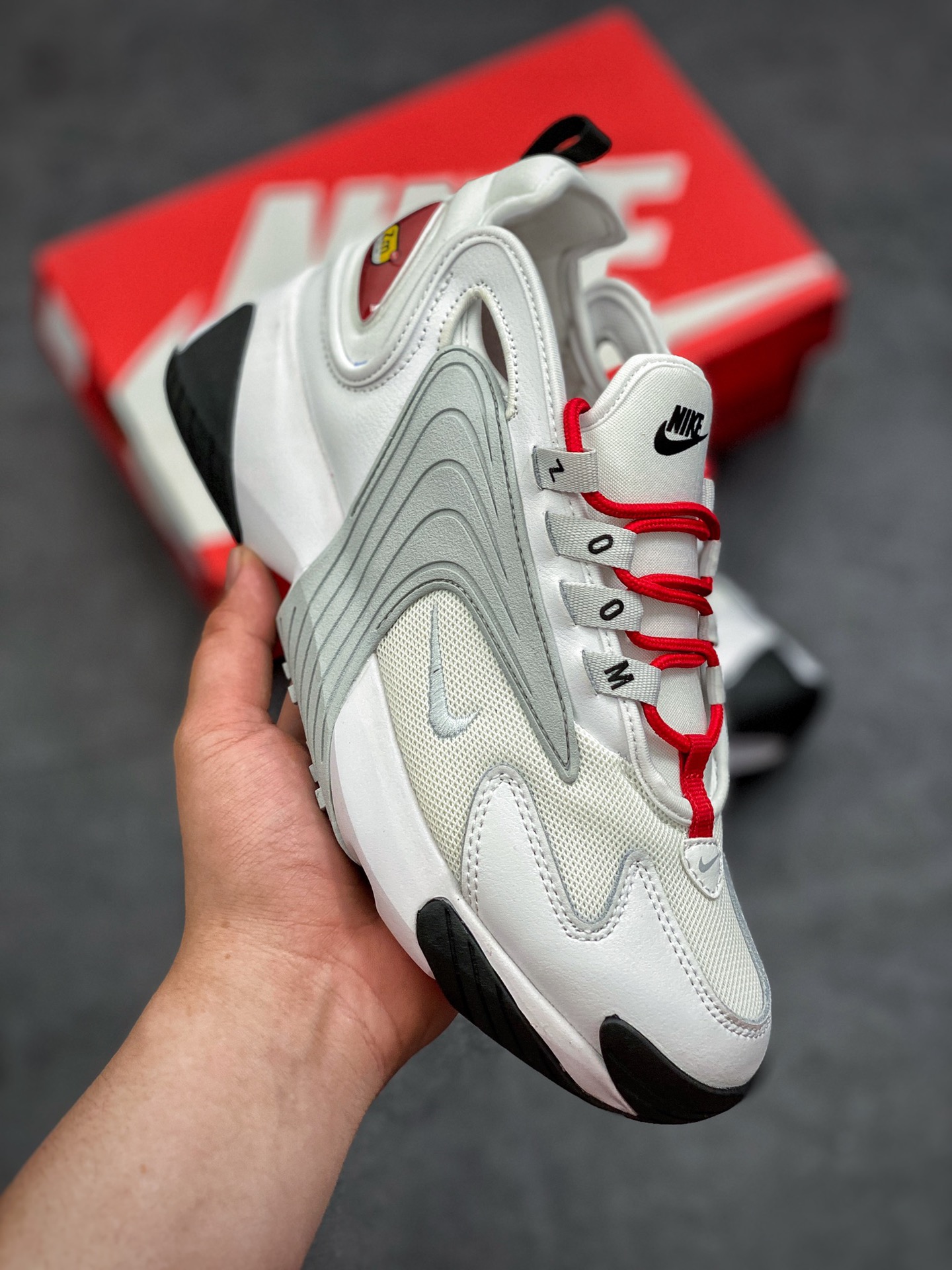 230 Nike Zoom 2K 复古老爹慢跑鞋  公司级  货号：AO0354-107