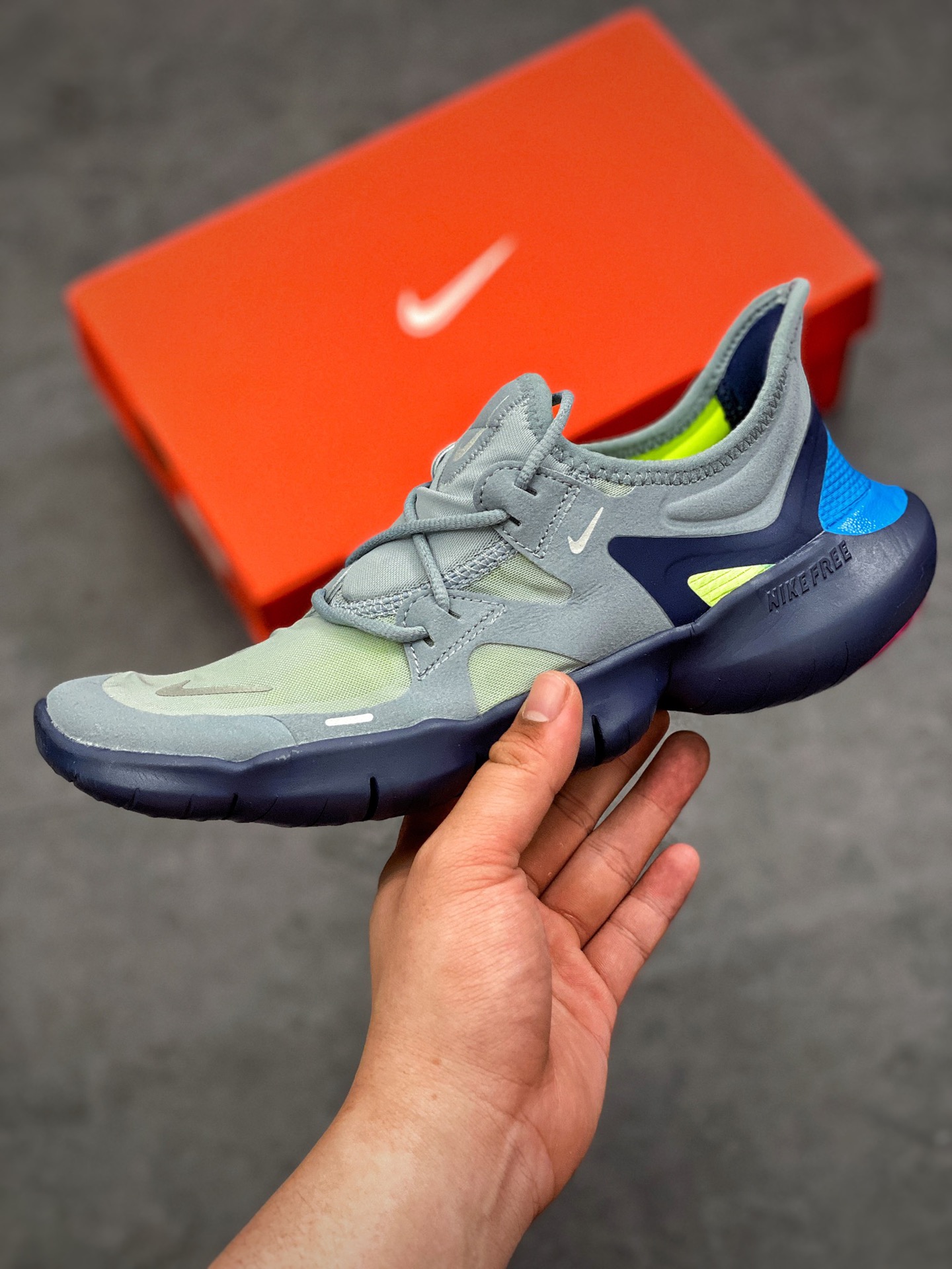 170 新季度官方主推款  Nike Wmns Free Rn 5.0 2019 赤足超弹力大底 AQ1289-400