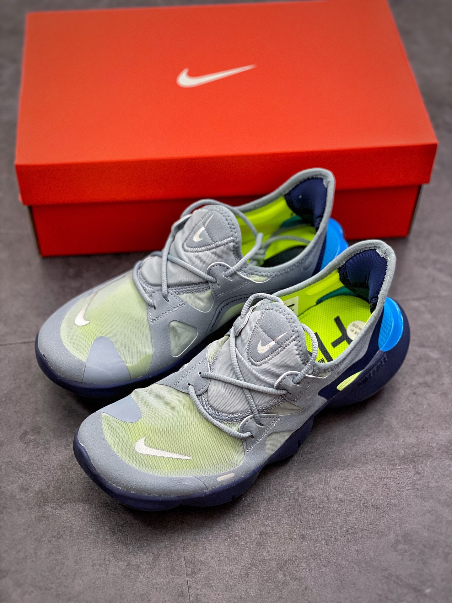 170 新季度官方主推款  Nike Wmns Free Rn 5.0 2019 赤足超弹力大底 AQ1289-400