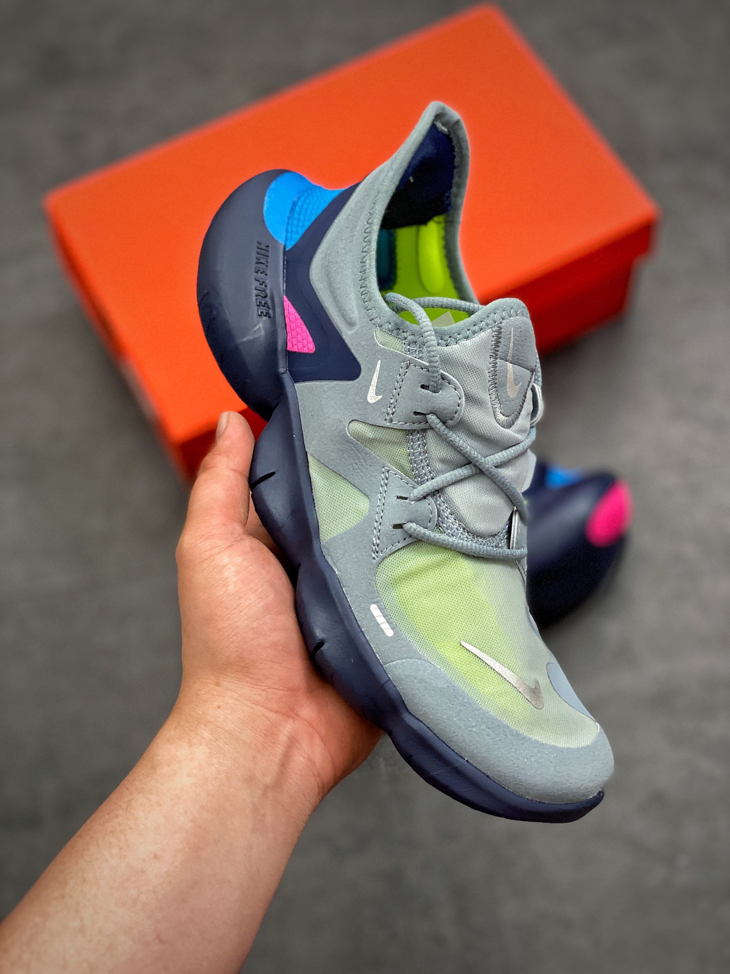 170 新季度官方主推款  Nike Wmns Free Rn 5.0 2019 赤足超弹力大底 AQ1289-400